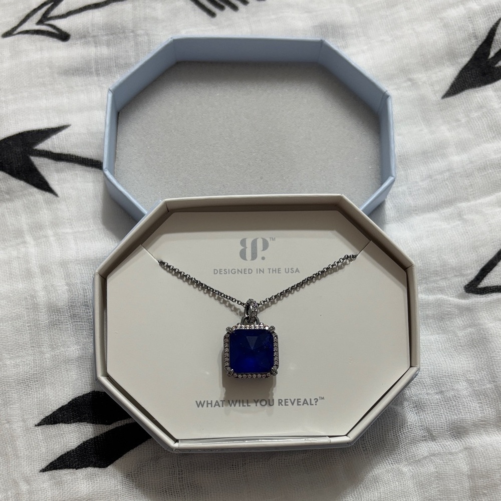 OG Necklace (Glimmering Light)